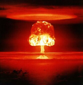 Top-10-plus-grandes-explosions-nucléaires-histoire-castle-romeo-1954