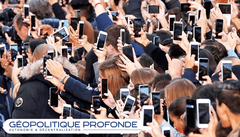 Loi de surveillance numérique- Police- Objets connectés- Espionnage des citoyens