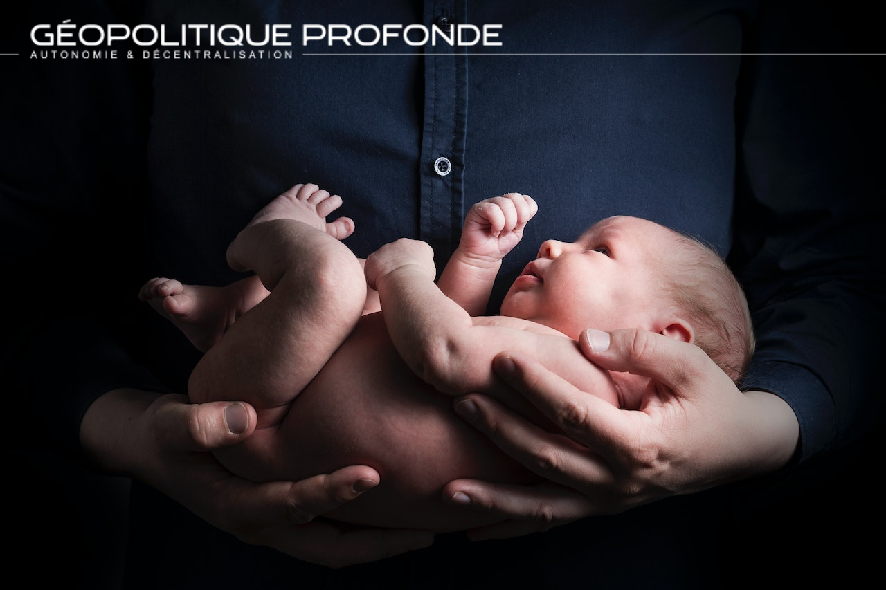 Chute de la natalité en France en 2023