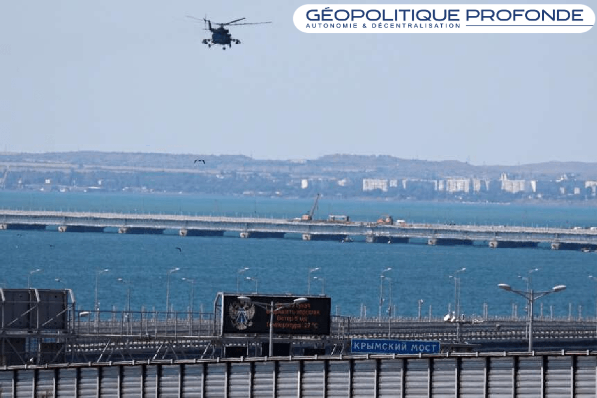 Une importante attaque nocturne par drone maritime sur un pont de Crimée a été déjouée, de même que plusieurs tentatives d'attentat.