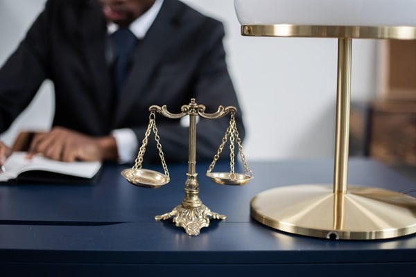 Justice- Police-Laxisme-Coercition