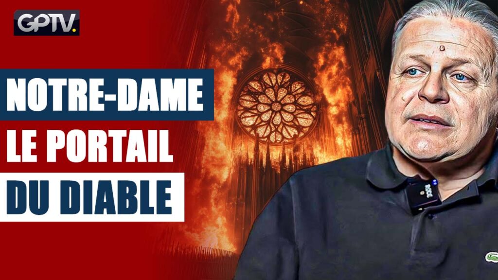 Jean-Claude Pascal sur le Portail du Cloître de Notre Dame de Paris