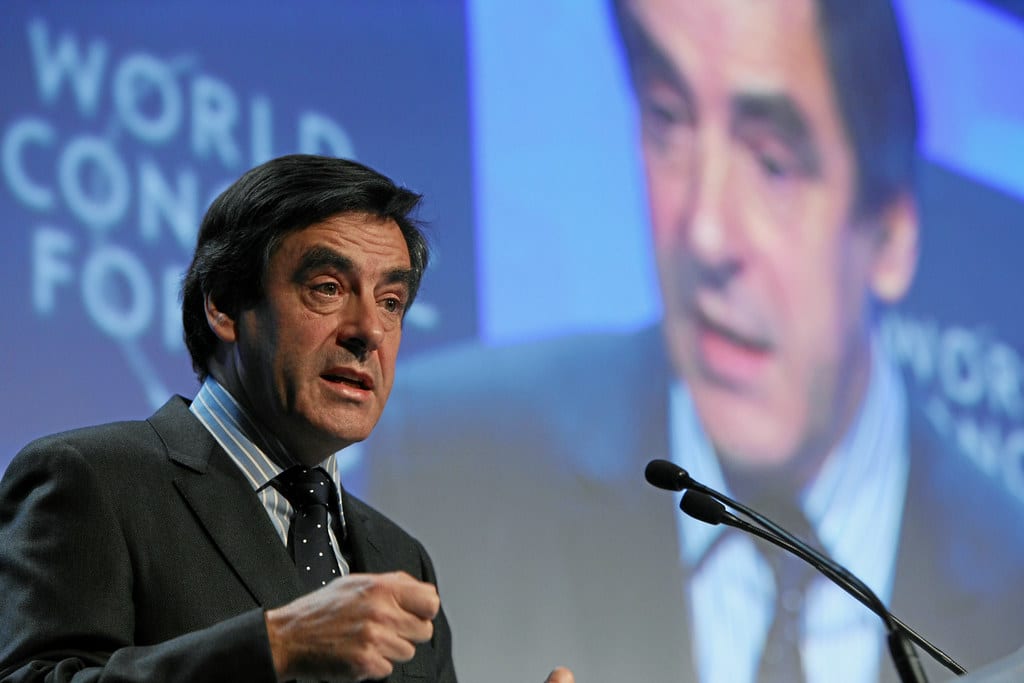 L'affaire Fillon 2025 connaît un nouvel épisode judiciaire : retour sur une saga politique et juridique qui secoue la droite depuis 8 ans.