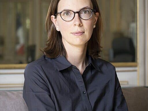 Découvrez comment les coupes budgétaires en France vont impacter les services publics, l'économie et votre pouvoir d'achat.