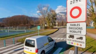 Les zones à faibles émissions supprimées : retour sur un recul politique majeur et ses conséquences pour les automobilistes français.