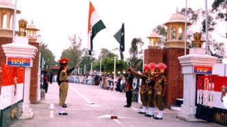 Le conflit Inde-Pakistan s'intensifie : frappes aériennes, tensions nucléaires et silence international inquiètent les observateurs.