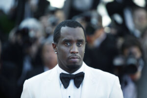 Suivez les révélations chocs du procès P. Diddy 2025 : accusations de trafic sexuel, coercition et scandales au cœur de l'industrie musicale.