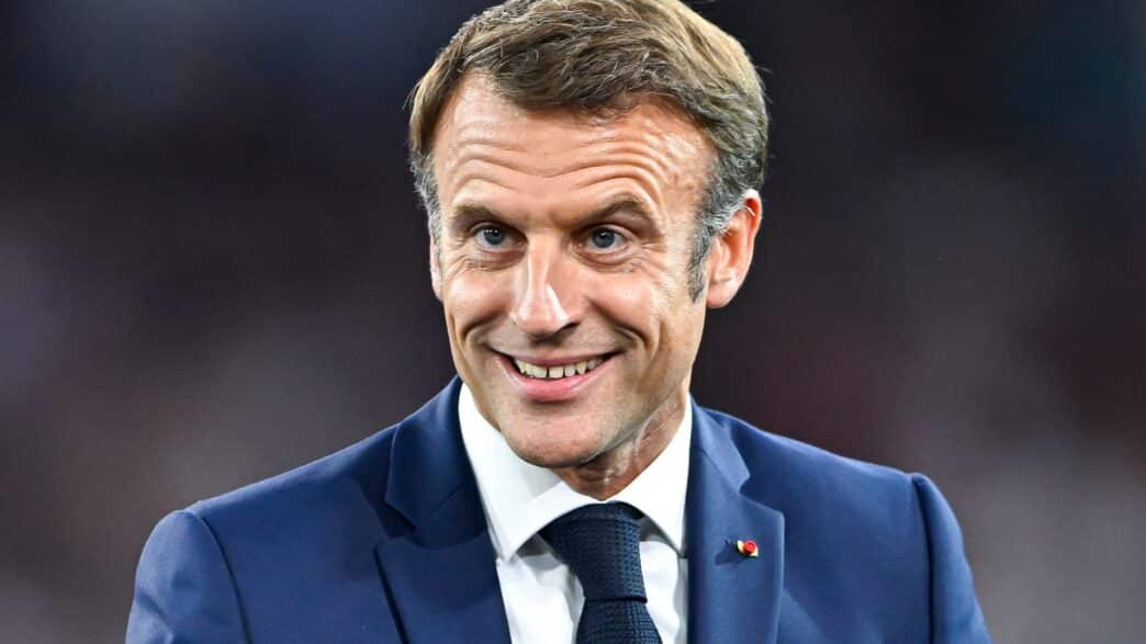 Communication Macron TF1 : un casting d’invités triés sur le volet pour une émission où chaque voix semble servir un récit bien orchestré.