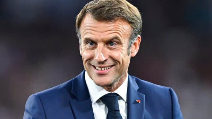 Communication Macron TF1 : un casting d’invités triés sur le volet pour une émission où chaque voix semble servir un récit bien orchestré.