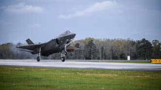 Un F-35 en vol