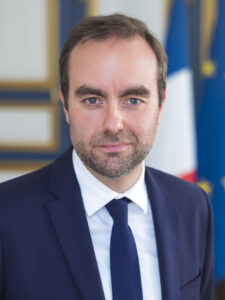 Armées, Sébastien Lecornu, a déclassifié un document détaillant les exportations d’armements français vers Israël