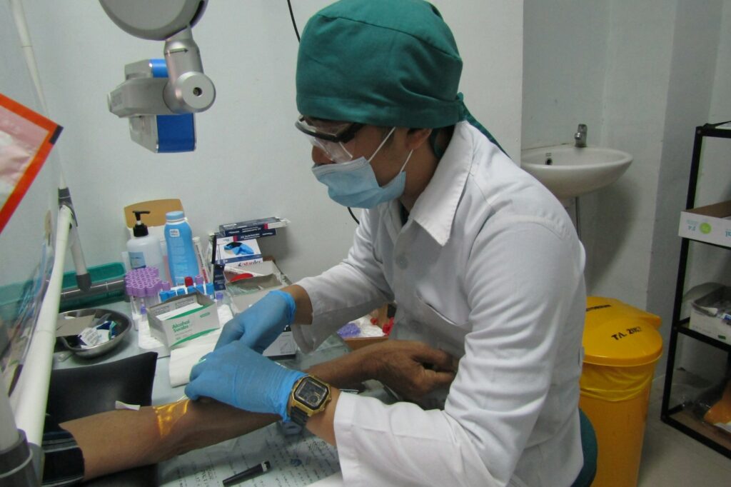 Lenacapavir injection