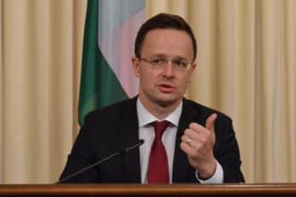 Hongrie et la Slovaquie bloquent le paquet de sanctions contre la Russie