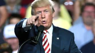 Trump, BRICS, Tarifs douaniers