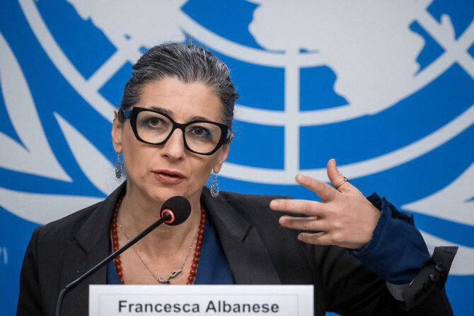 Les États-Unis imposent des sanctions à Francesca Albanese, rapporteuse spéciale de l’ONU