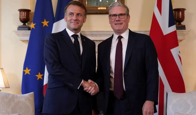 Face à toute « menace extrême » visant l'Europe, la France et le Royaume-Uni s'engagent à réagir ensemble, affirmant l'Élysée et le gouvernement britannique.