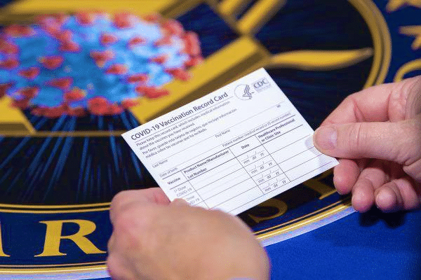 Les agences fédérales doivent effacer les dossiers de vaccination contre la COVID-19 de leurs employés
