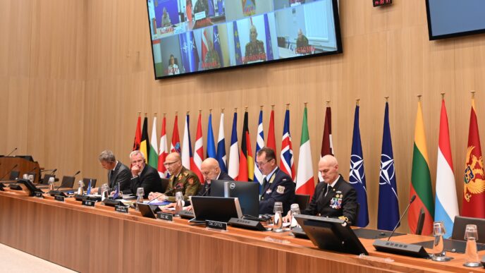 Les chefs de la défense de l'OTAN tiennent une « discussion franche » sur les garanties de sécurité pour l'Ukraine