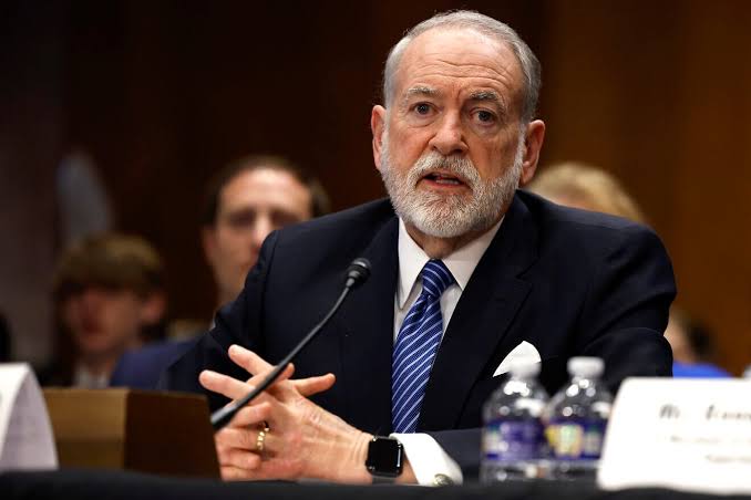 Mike Huckabee exige des « comptes » de la part de l'ONU après qu'une étude révèle que le détournement de l'aide est un problème courant dans les zones de conflit