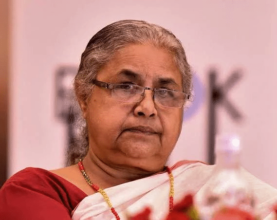 Sushila Karki (née le 7 juin 1952 au Népal) est une juriste, auteure et femme politique népalaise, qui occupe actuellement le poste de Première ministre par intérim.