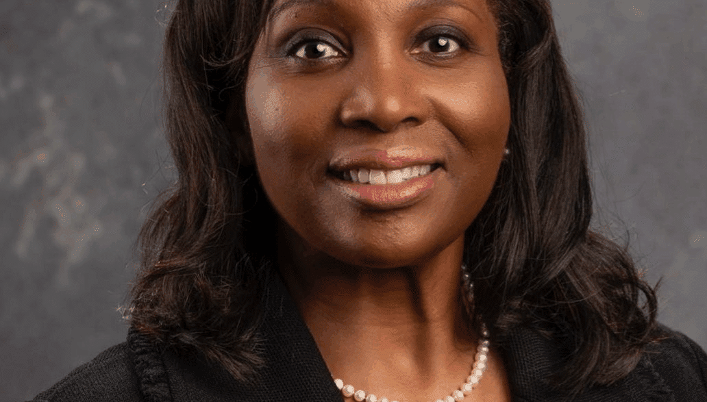 Un juge fédéral empêche Trump de limoger la gouverneure de la Fed, Lisa Cook, pour l'instant