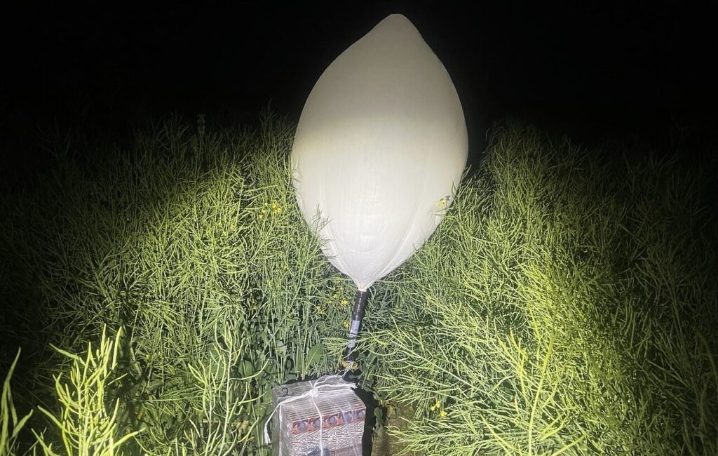 Le trafic aérien à l'aéroport de Vilnius est interrompu à cause de ballons de contrebande