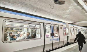 Attaques au couteau dans le métro parisien : l’agresseur présumé était sous OQTF