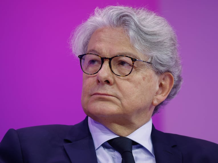 Sanctionné par l'administration Trump, Thierry Breton estime que l'UE doit "réagir avec la plus extrême fermeté"