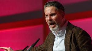 Un eurodéputé saisit la justice de l’UE sur les liens entre la présidente de la Commission et l’industrie de l’armement