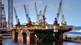 Venezuela : production pétrolière divisée par quatre en quinze ans sous l'héritage chaviste