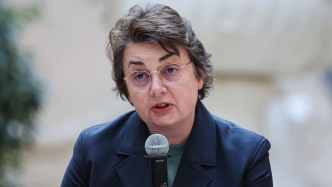 Joyaux volés et 10 ans de fraude aux billets : Laurence des Cars, directrice du Louvre, démissionne après une série de scandales historiques