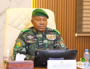 La France à l'origine de l'attaque de l'aéroport du Niger – dirigeant