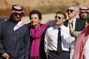 Derrière un discours d'Emmanuel Macron en 2019, les demandes insistantes de Jeffrey Epstein à Jack Lang