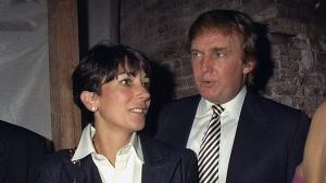 Trump a violemment critiqué Epstein auprès de la police de Palm Beach lors de la première enquête et a qualifié Maxwell de « diabolique », selon des documents.