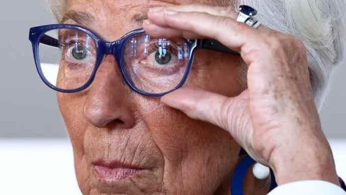 Christine Lagarde reçoit 140 000 € de la BRI malgré l’interdiction de paiement imposée au personnel de la BCE