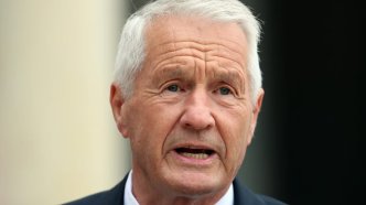 L'ancien Premier ministre norvégien Thorbjörn Jagland tente de mettre fin à ses jours pour fuir le dossier Epstein