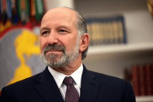 Archives déclassifiées révèlent liens persistants de Howard Lutnick avec Jeffrey Epstein après 2005