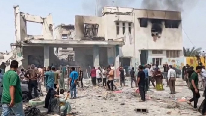 85 fillettes mortes à Minab : jusqu'où la France suivra-t-elle Washington sans broncher