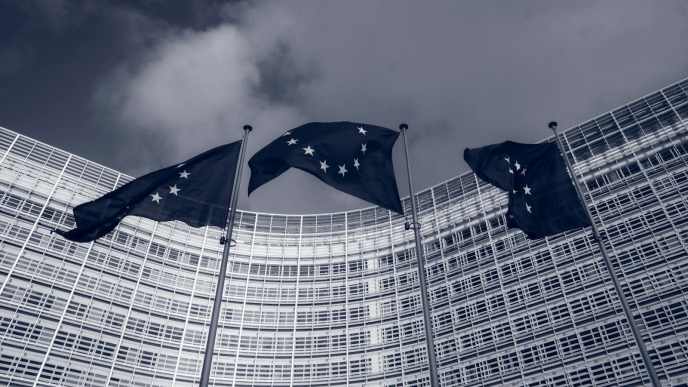 Europe face à la Russie : derrière les discours de guerre, une puissance aux pieds d’argile