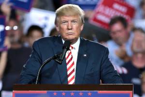 Trump lâche Zelensky : « Il est temps d’avoir un nouveau dirigeant »