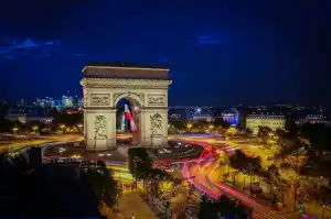 Dette, colère, marchés : la France entre dans la ZONE ROUGE