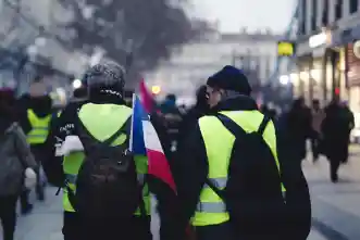 Gilets jaunes : le spectre de 2018 revient hanter le pouvoir